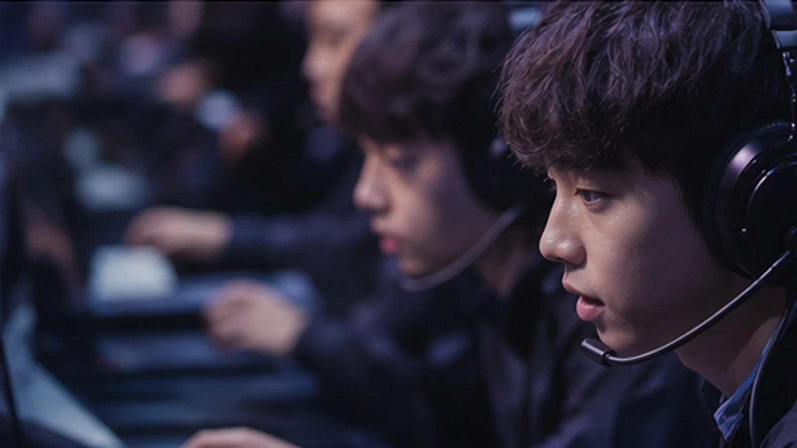 英雄聯盟LoL電競投注的情境比較畫面